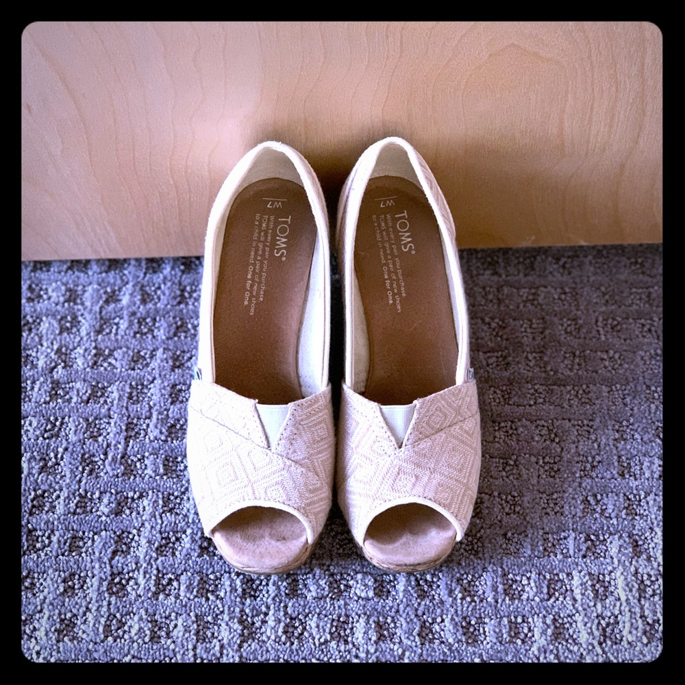 Cream, diamond peep-toe TOMS wedges, Like New, 7
